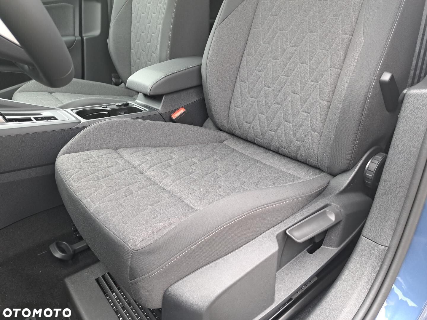 Volkswagen Golf - 12