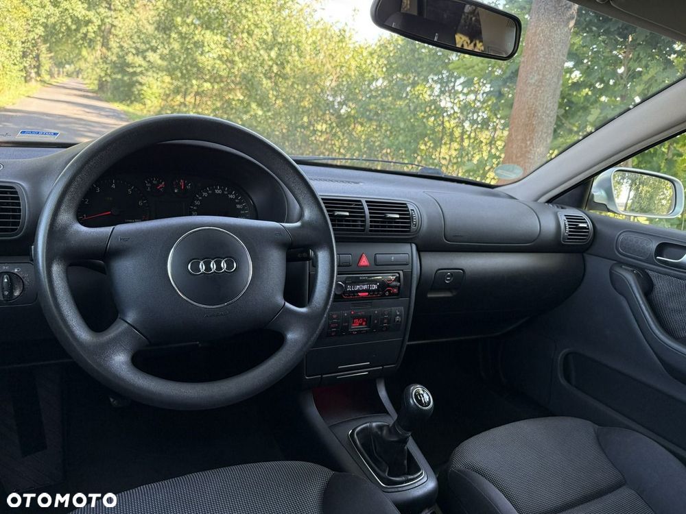 Audi A3 Sportback 1.6 Attraction - 5