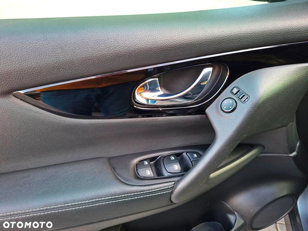 Nissan Qashqai 1.3 DIG-T N-WAY - 34