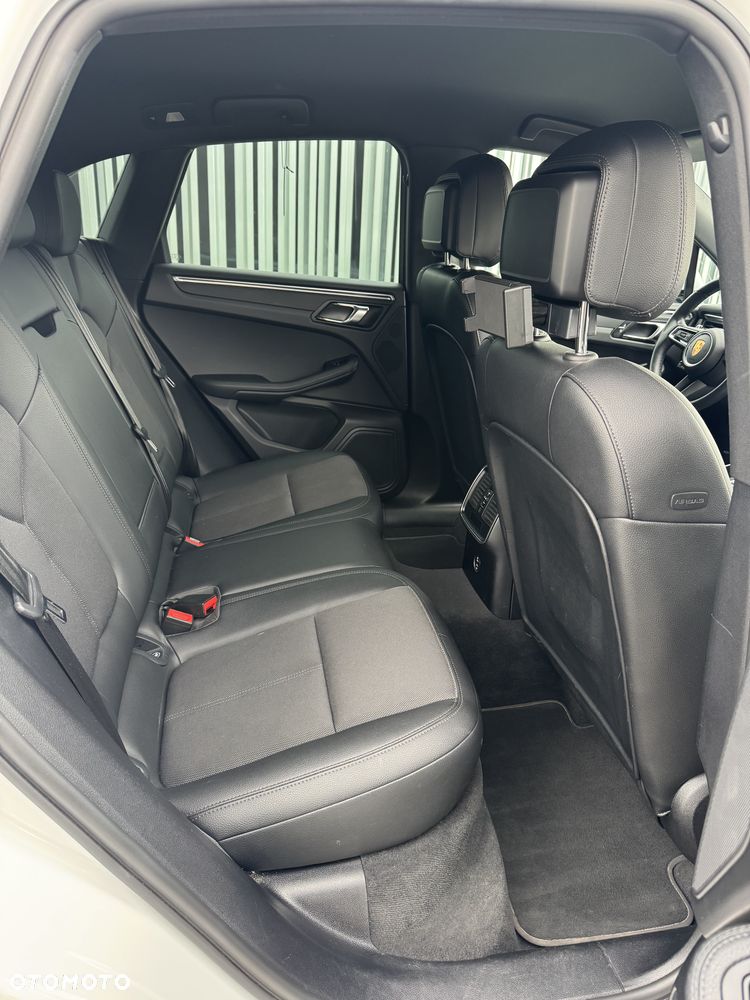 Porsche Macan Standard - 8