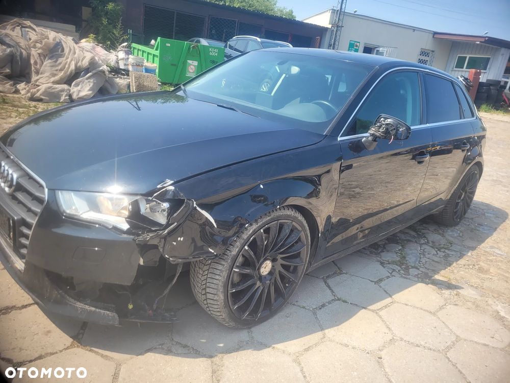Audi A3 Sportback 1.6 TDI DPF Ambition - 14