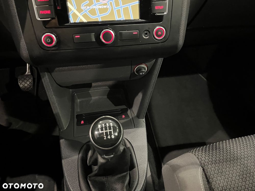 Volkswagen Touran 1.4 TSI Comfortline Perfectline - 17