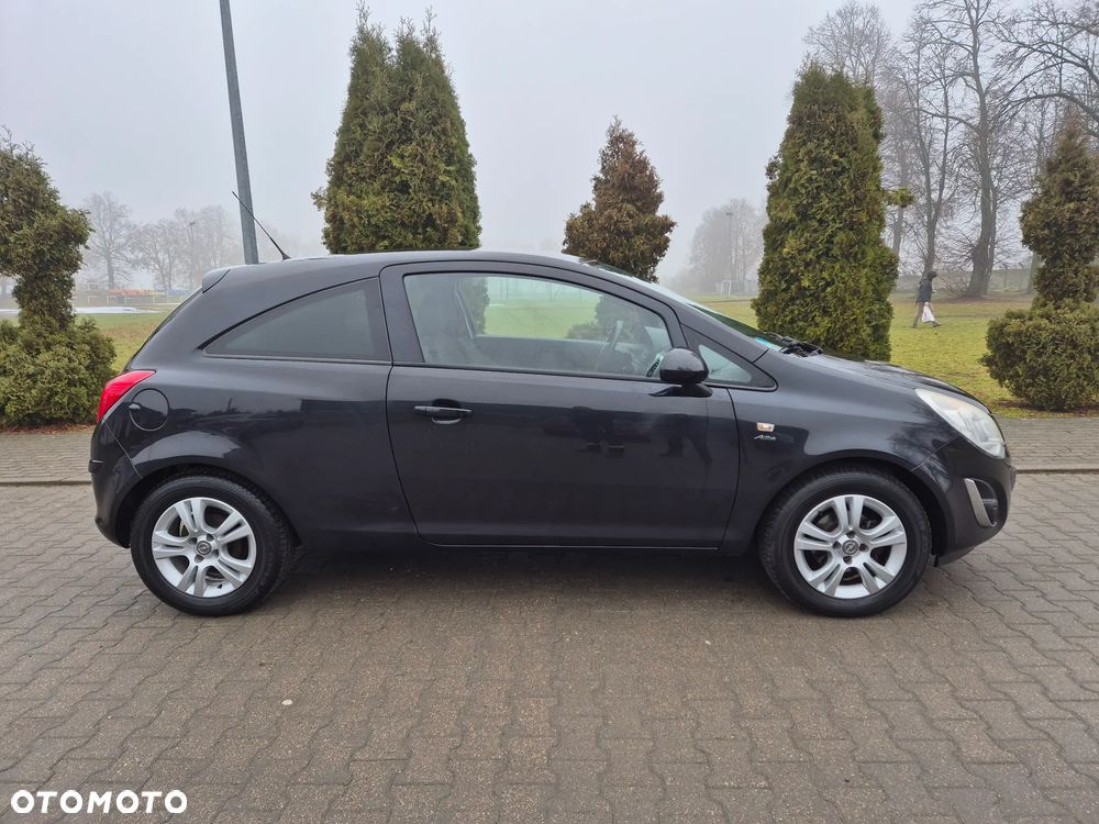 Opel Corsa 1.4 16V Active - 8