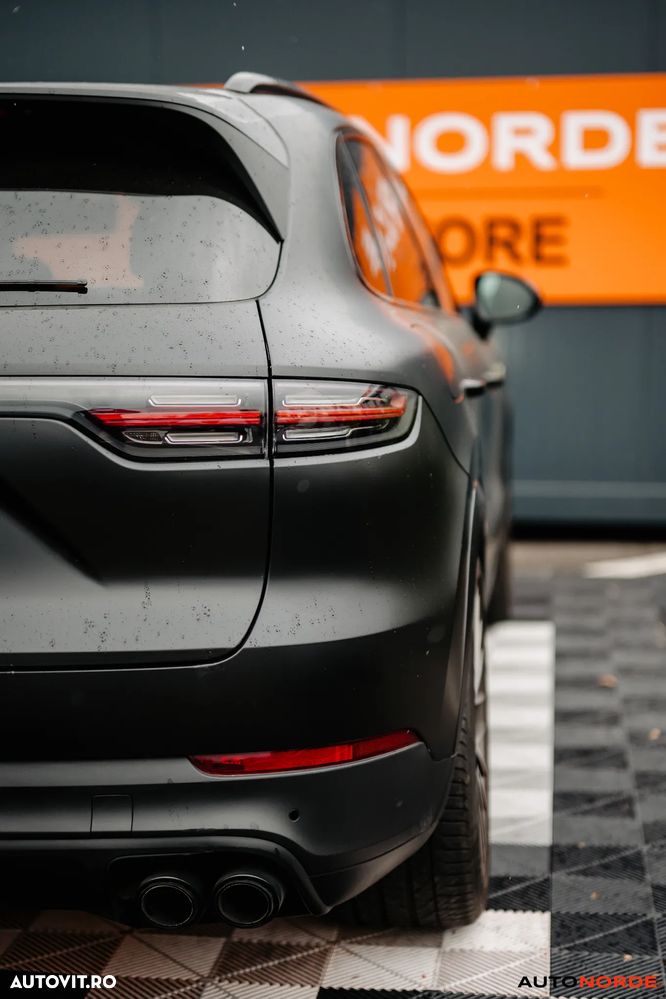 Porsche Cayenne E-Hybrid Tiptronic S - 10