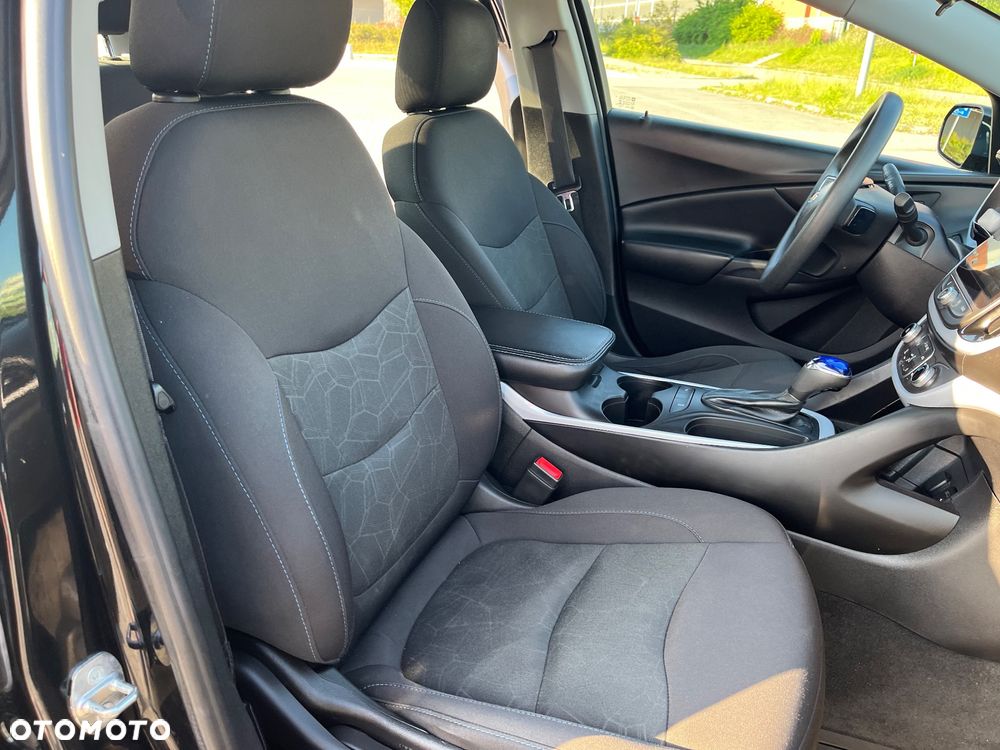 Chevrolet Volt - 26