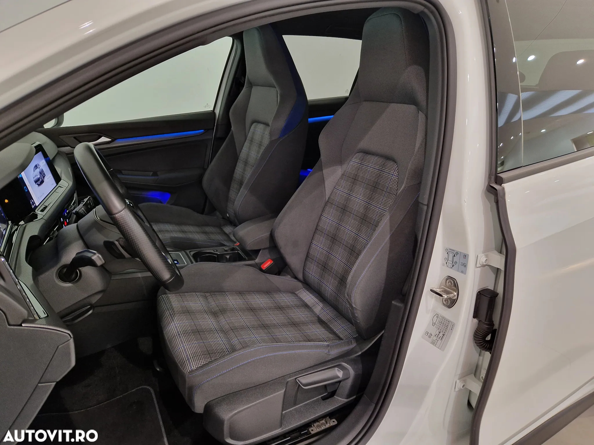 Volkswagen Golf 1.4 eHybrid OPF DSG GTE - 11