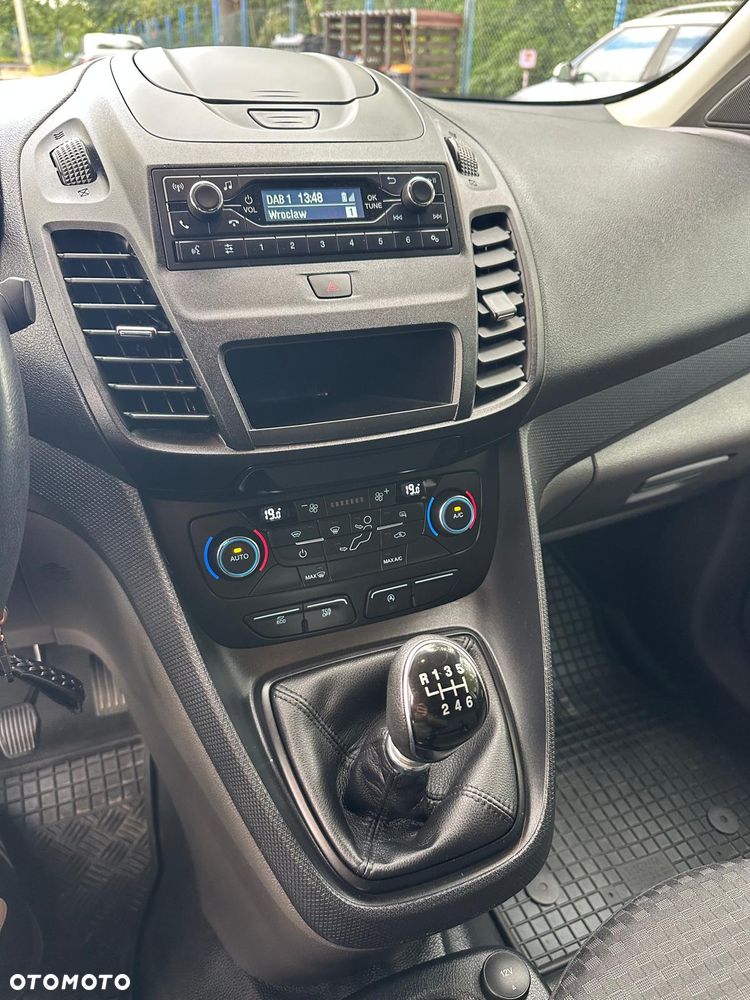Ford Transit Connect - 14