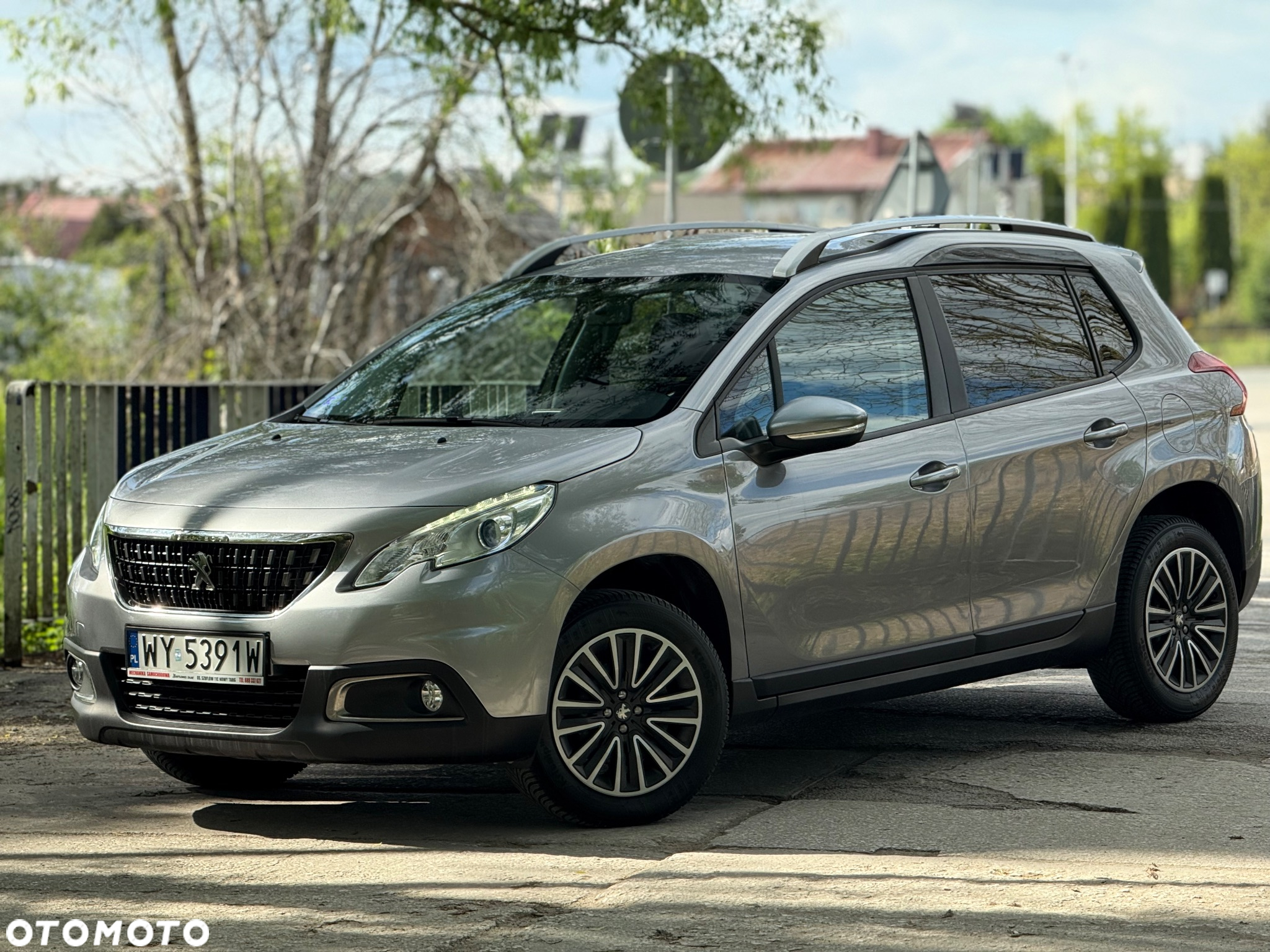 Peugeot 2008 1.2 Pure Tech Active S&S - 9