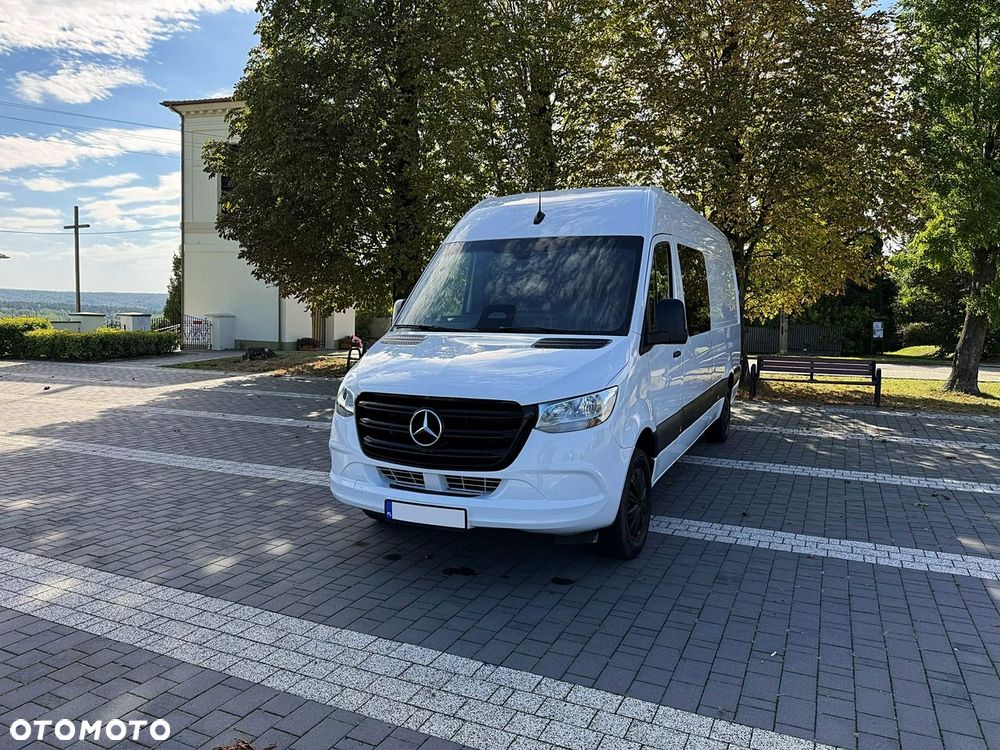 Mercedes-Benz Sprinter - 11
