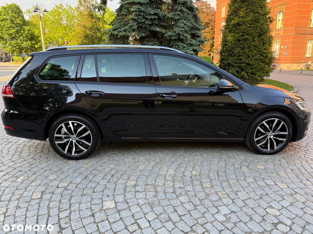 Volkswagen Golf 1.6 TDI SCR DSG IQ.DRIVE - 11