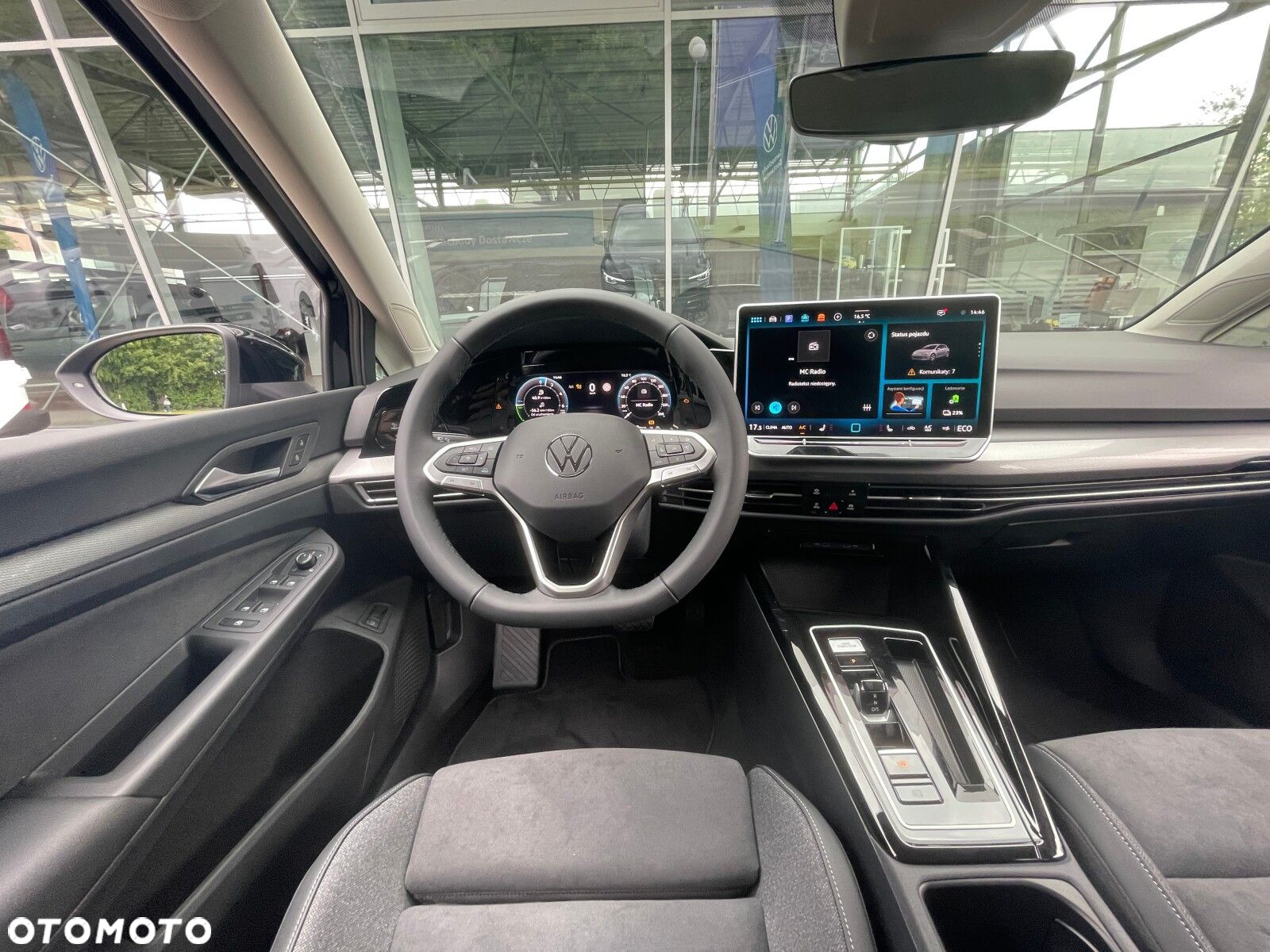 Volkswagen Golf - 17