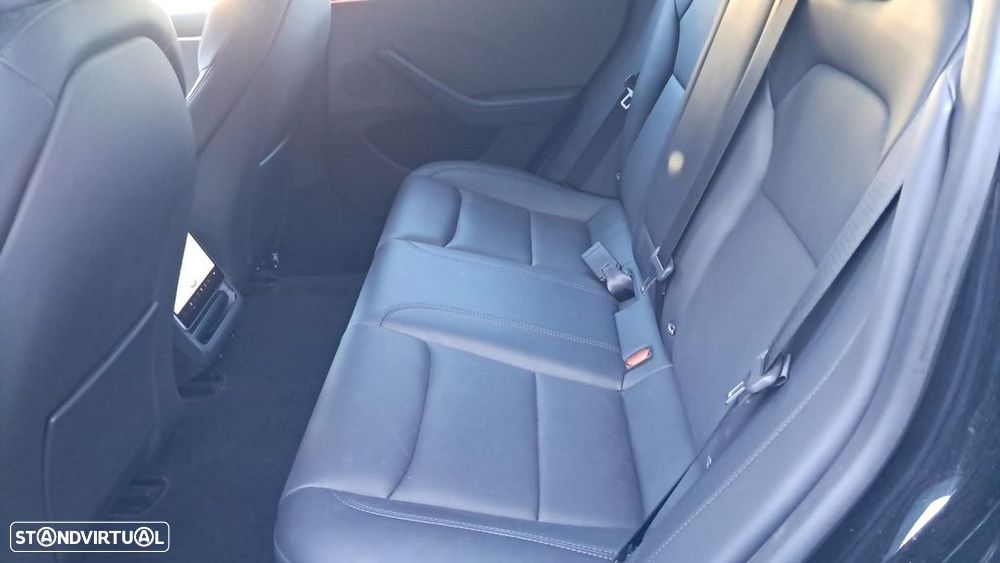 Tesla Model 3 Standard Range Plus RWD - 3