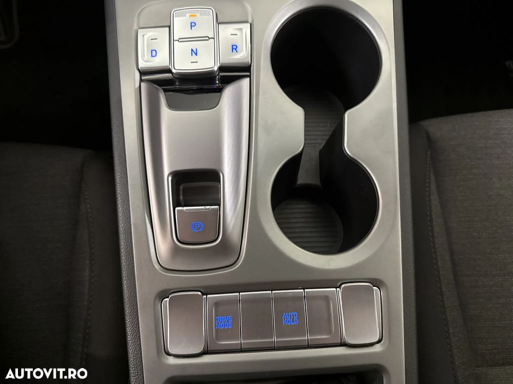 Hyundai KONA - 18