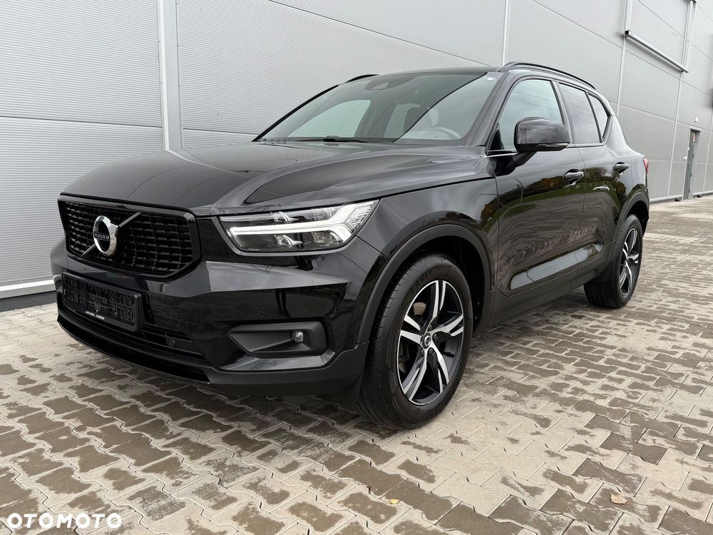 Volvo XC 40 T3 R-Design - 2