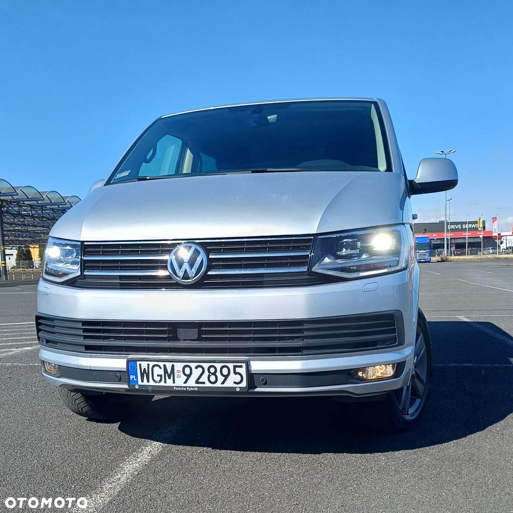 Volkswagen Caravelle 2.0 TDI L2 Comfortline DSG - 2