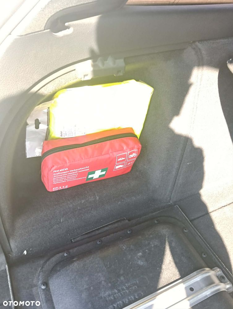 Audi A4 Avant 2.0 TDI DPF quattro - 14