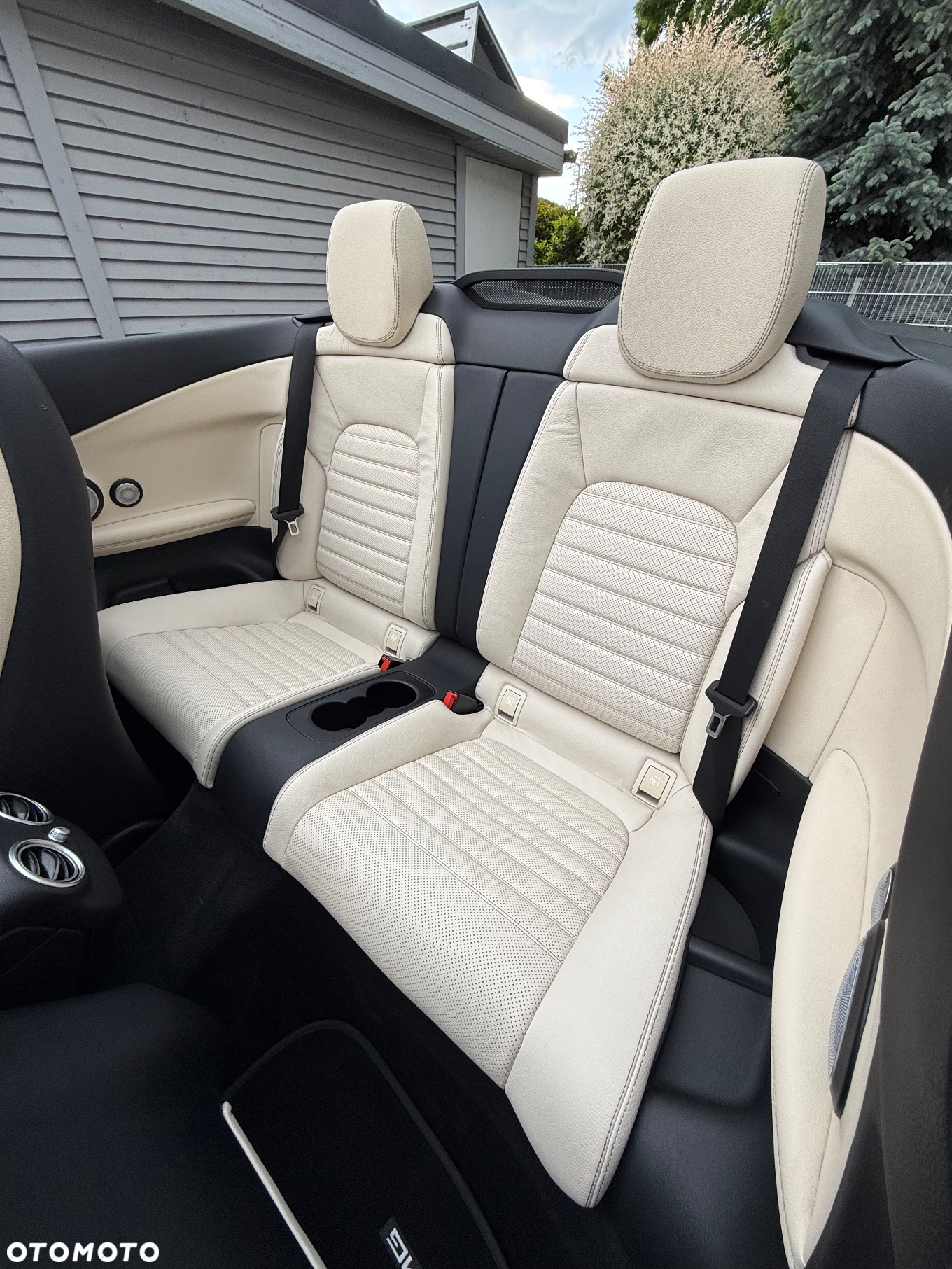 Mercedes-Benz Klasa C 220 d Cabrio 9G-TRONIC AMG Line Plus - 9
