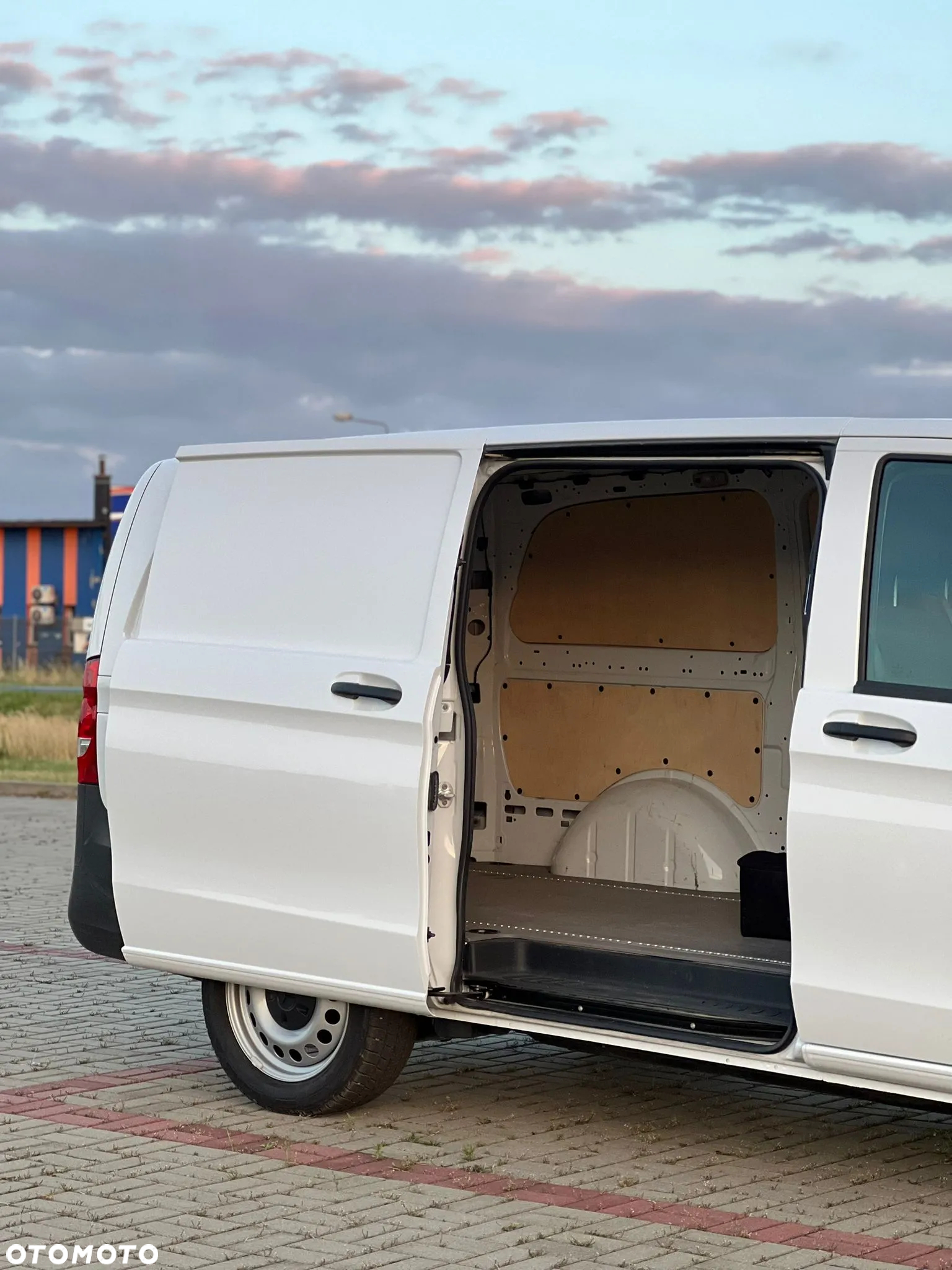 Mercedes-Benz Vito - 7