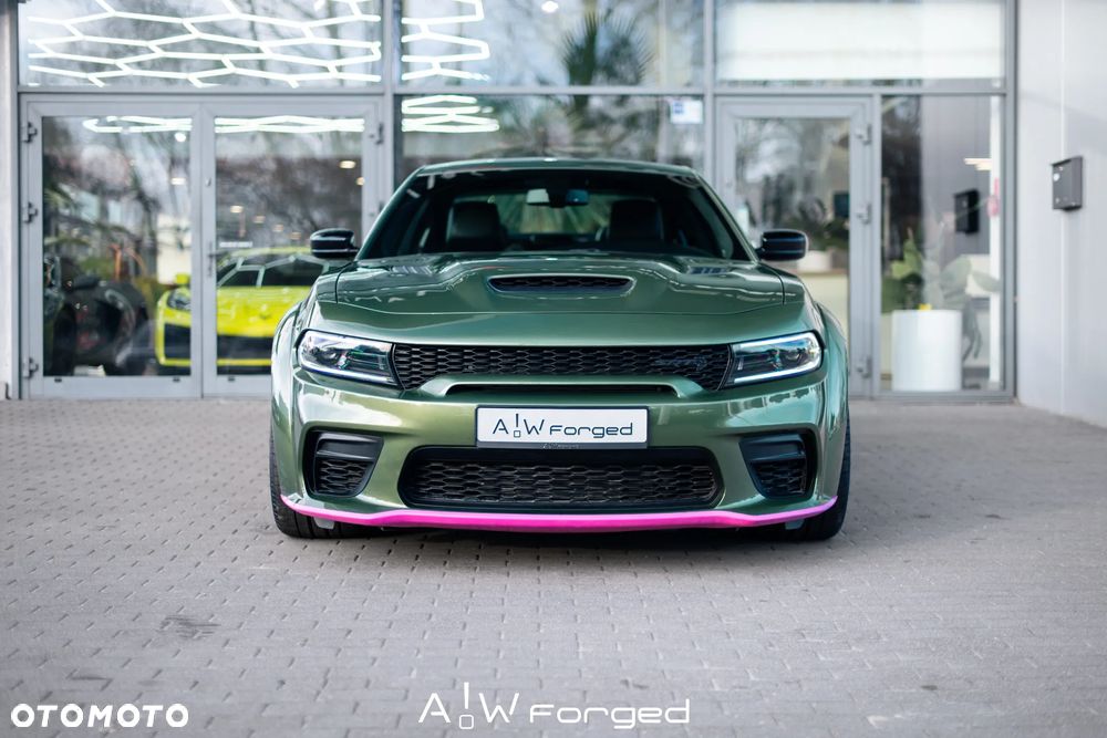 Dodge Charger - 4