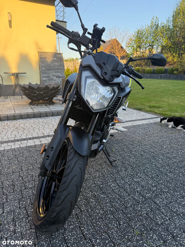 Yamaha MT - 7