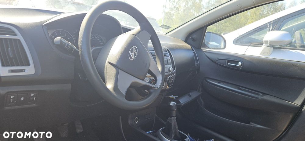 HYUNDAI I20 LIFT 1.2 16V 12-14 RADIO - 2