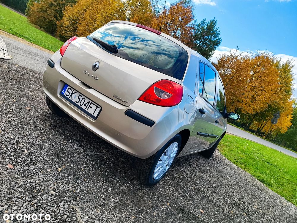 Renault Clio 1.2 16V Campus - 19