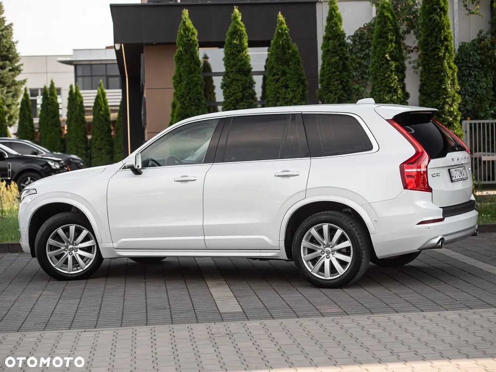 Volvo XC 90 D5 AWD Geartronic Momentum - 10