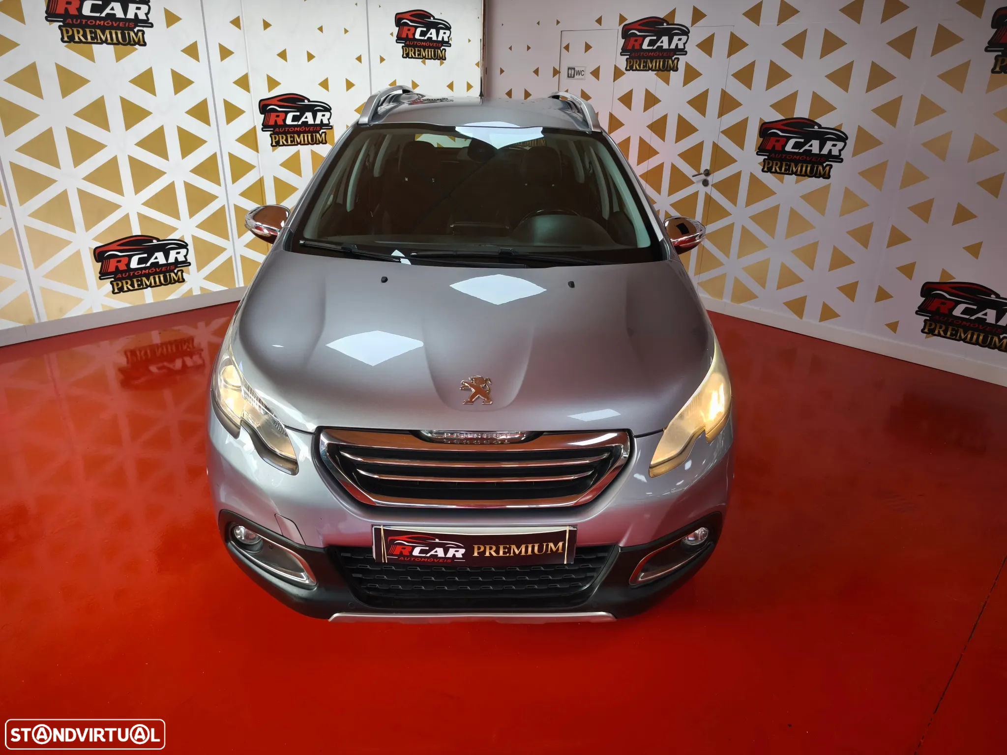 Peugeot 2008 1.6 e-HDi Active - 3