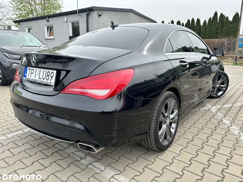 Mercedes-Benz CLA 220 CDI 7G-DCT AMG Line - 3