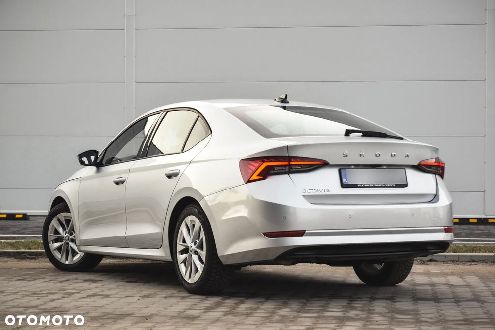 Skoda Octavia 1.5 TSI ACT Ambition - 4