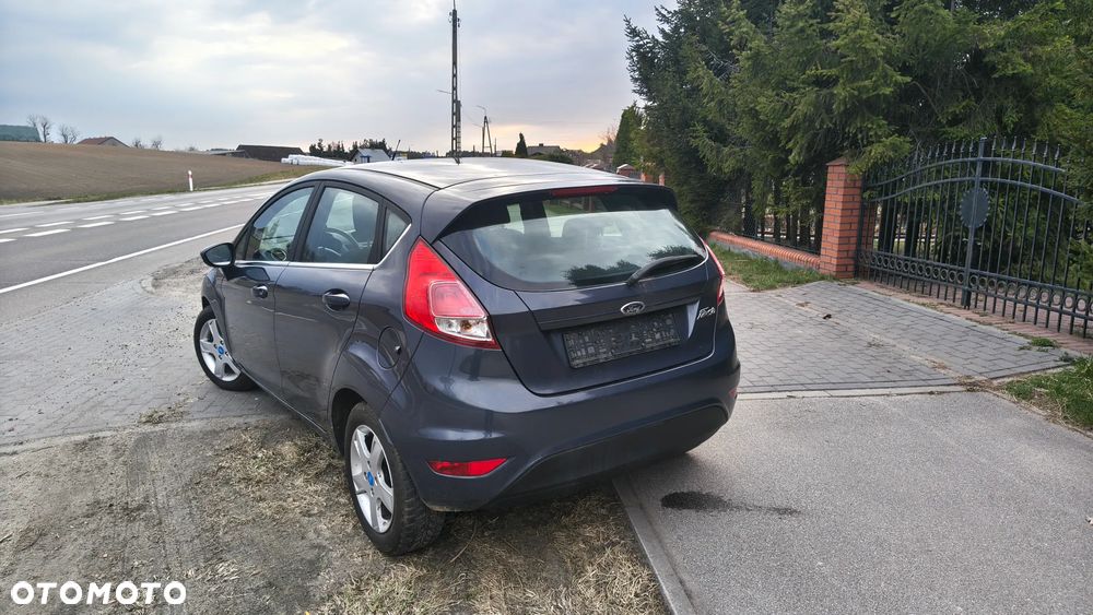 Ford Fiesta 1.25 Ambiente - 8