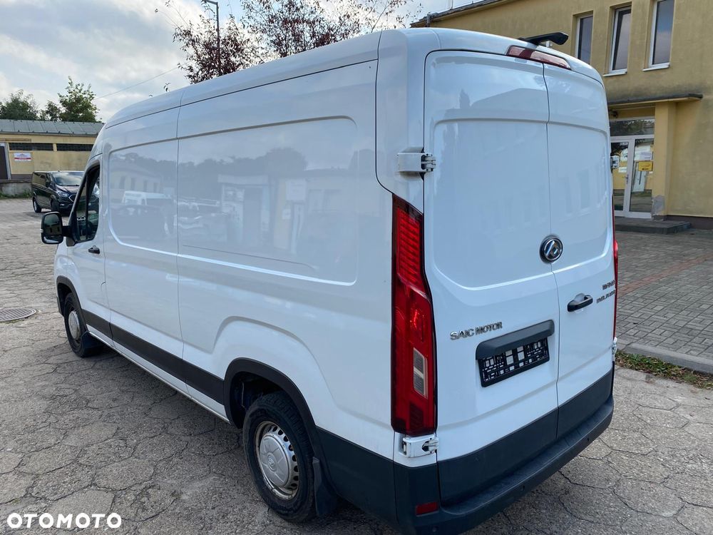 Maxus Deliver 9 - 23