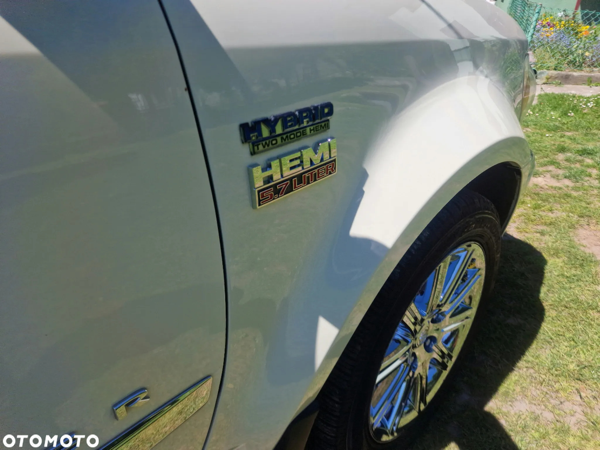Chrysler Aspen 5.7 Hybrid Limited AWD - 13