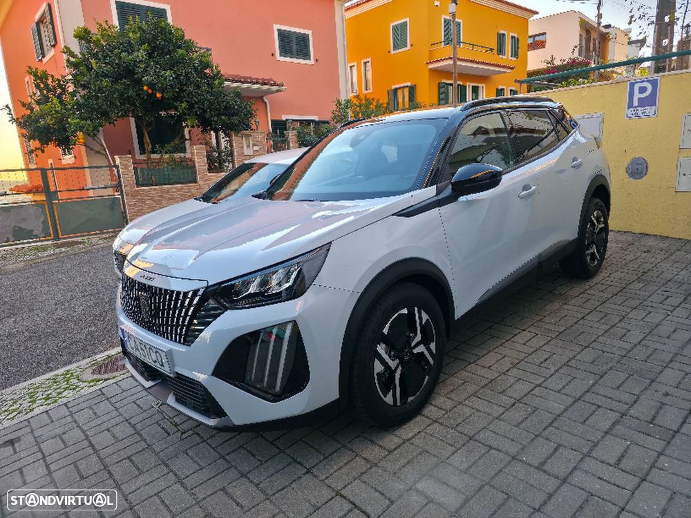 Peugeot 2008 Hybrid 145 e-DSC Allure - 2