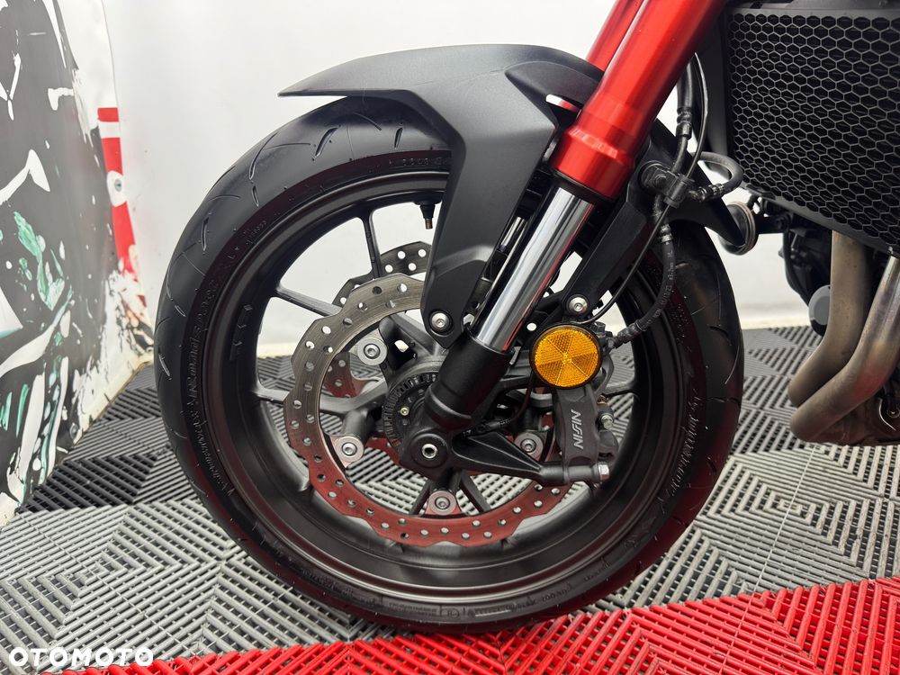 Honda CB - 9
