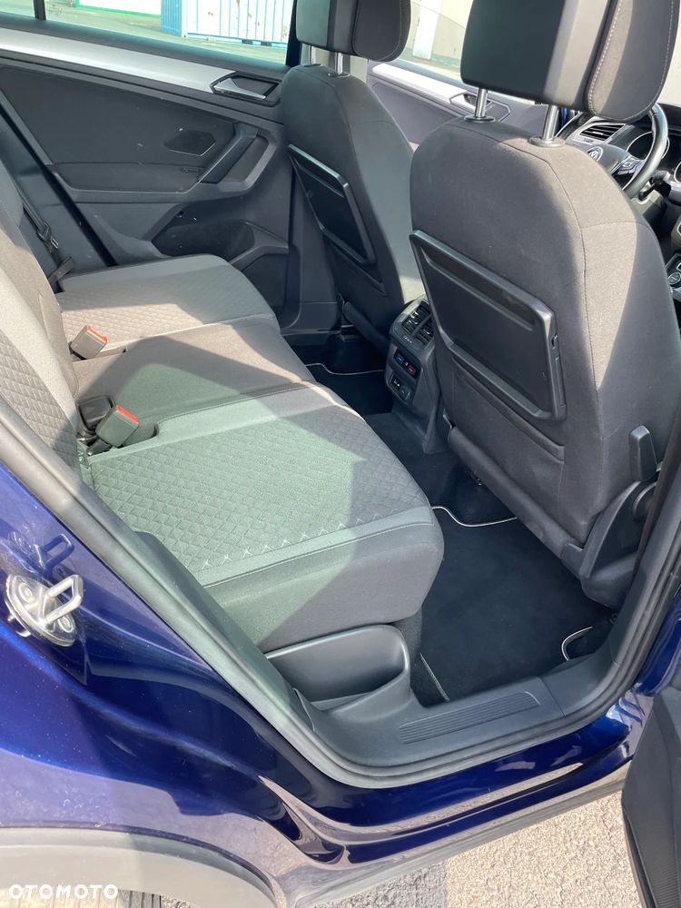 Volkswagen Tiguan - 13