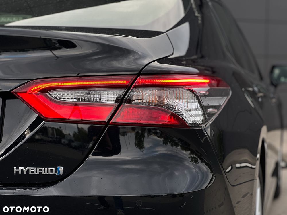 Toyota Camry 2.5 Hybrid Comfort CVT - 17