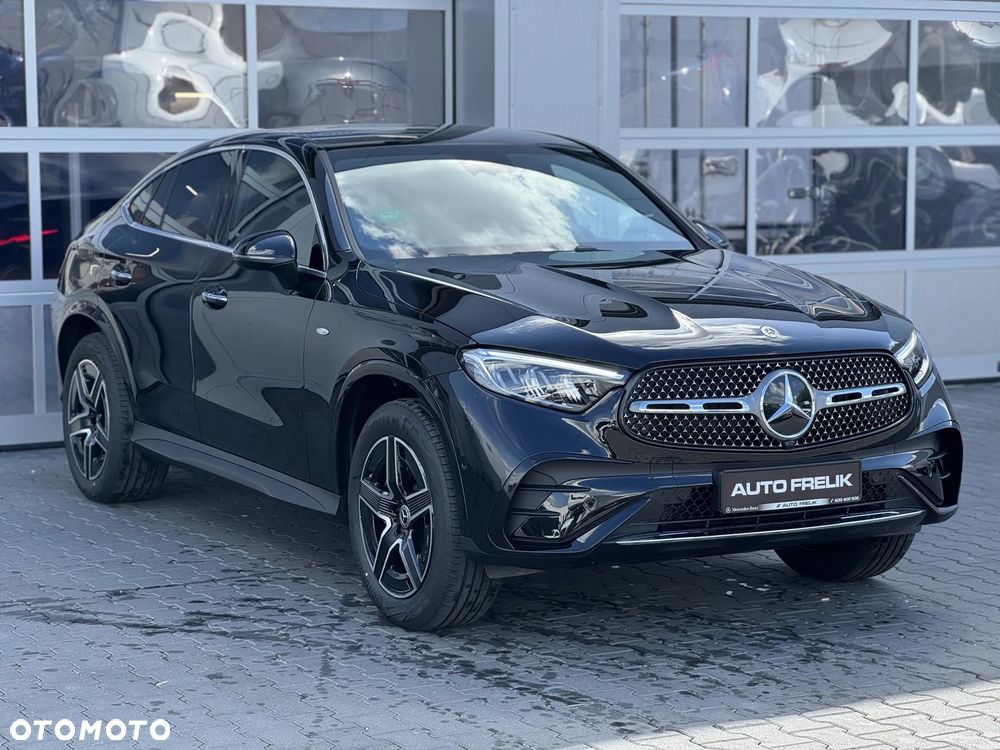 Mercedes-Benz GLC Coupe 300 de PHEV 4-Matic AMG Line - 6