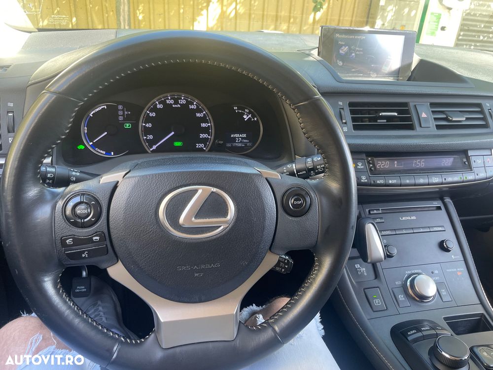 Lexus CT 200h - 6