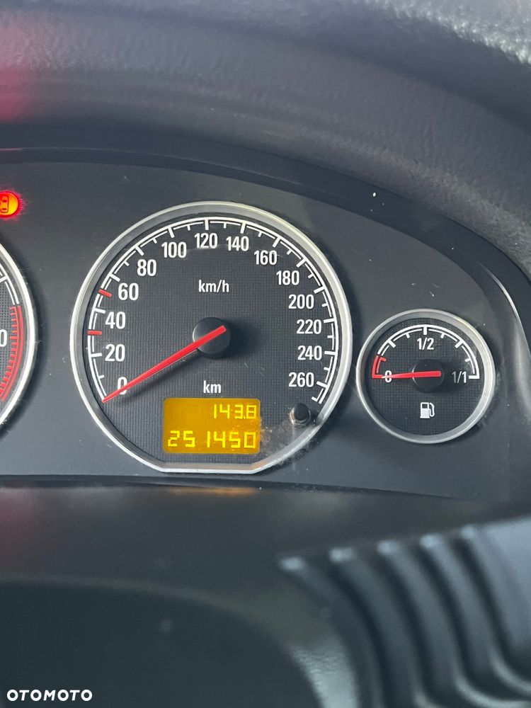 Opel Vectra 1.8 - 10