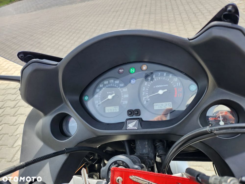 Honda CBF - 4
