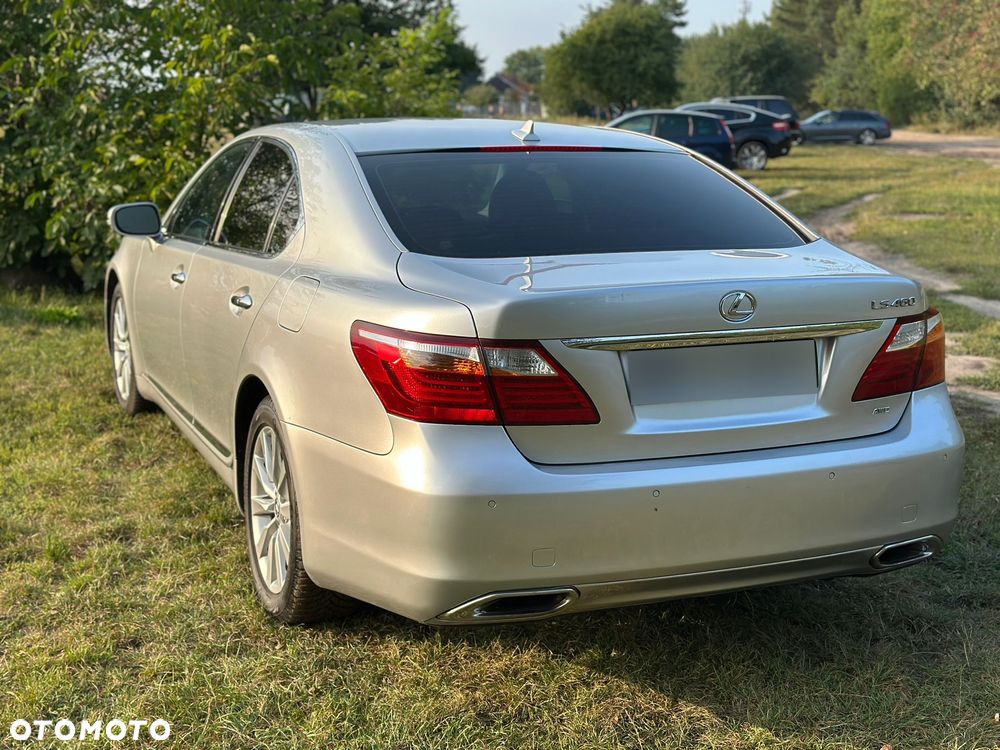 Lexus LS 460 AWD - 7