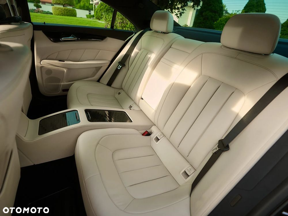 Mercedes-Benz CLS 350 d 4-Matic - 10