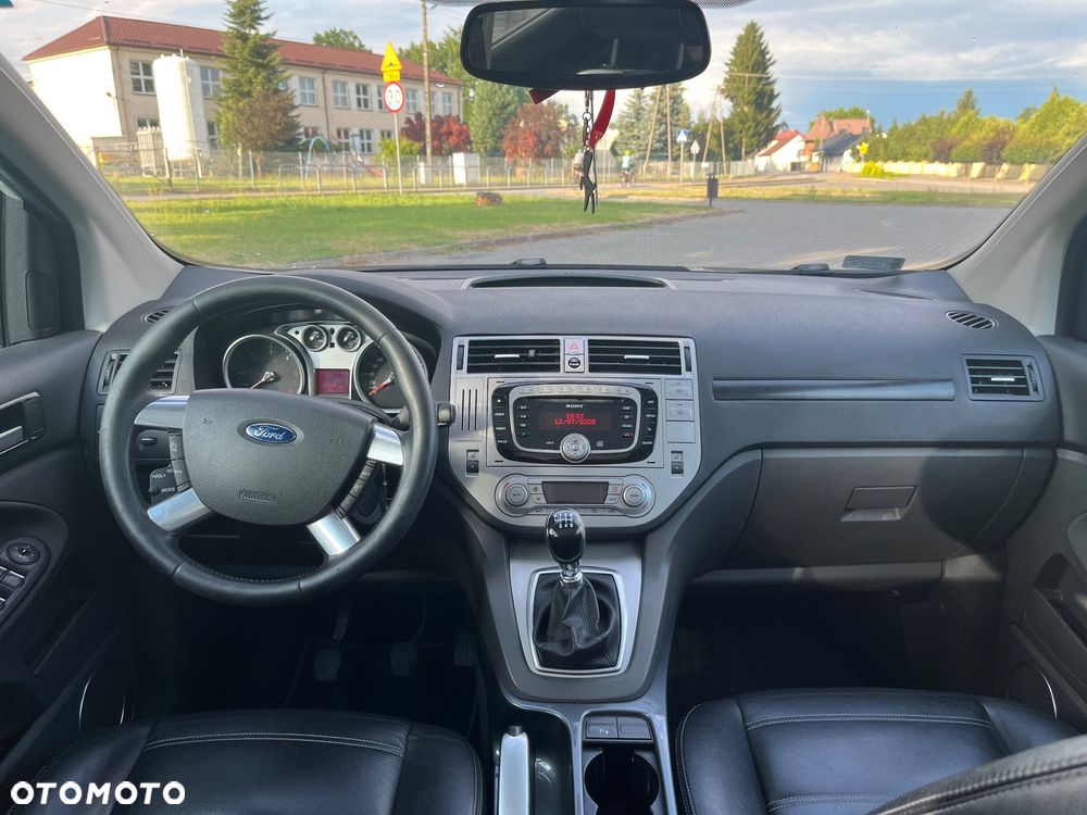 Ford Kuga 2.0 TDCi Titanium - 8