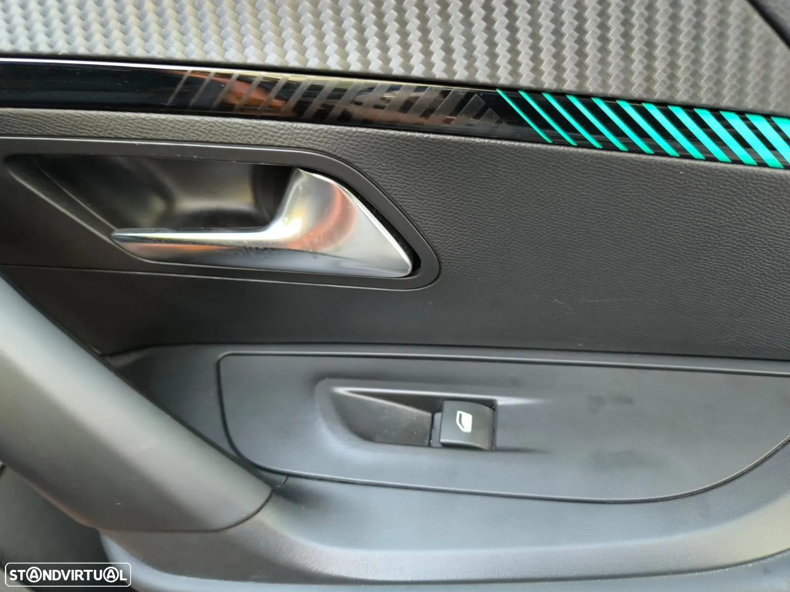 Peugeot e-2008 50 kWh Allure Pack - 19