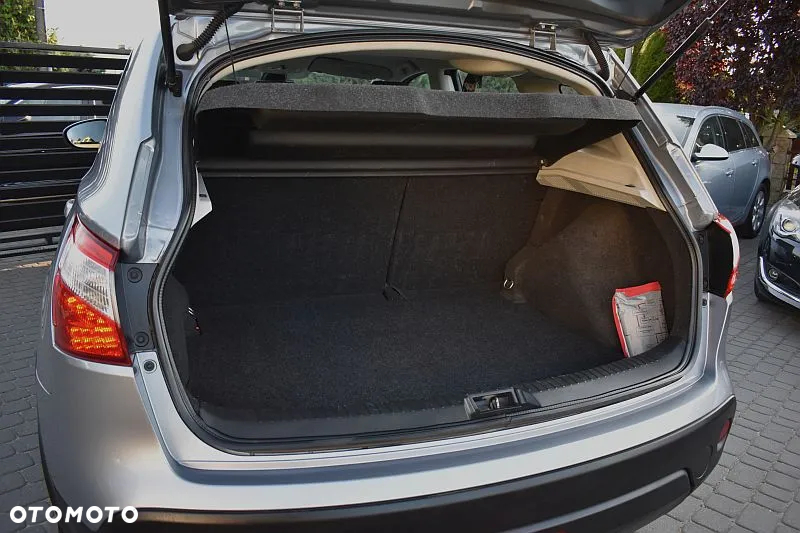 Nissan Qashqai 2.0 tekna - 23