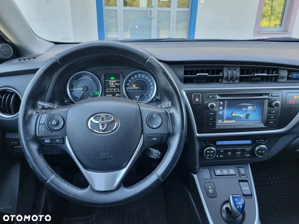 Toyota Auris 1.8 HSD Prestige - 28