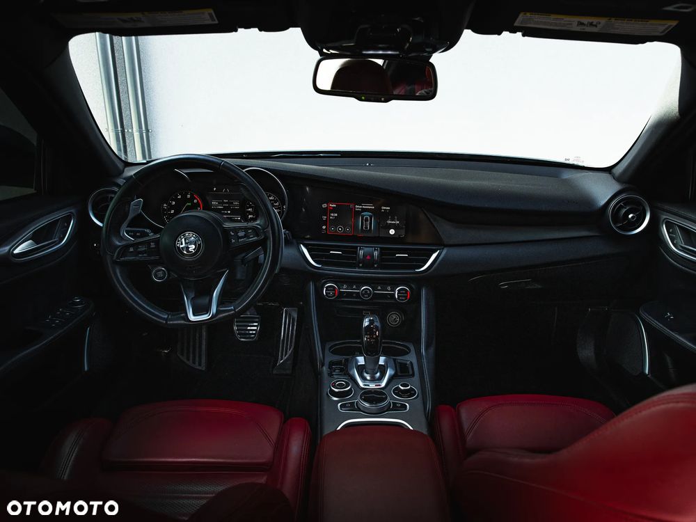 Alfa Romeo Giulia 2.0 Turbo Veloce - 15