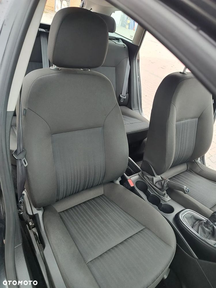 Opel Astra 1.4 Essentia - 12