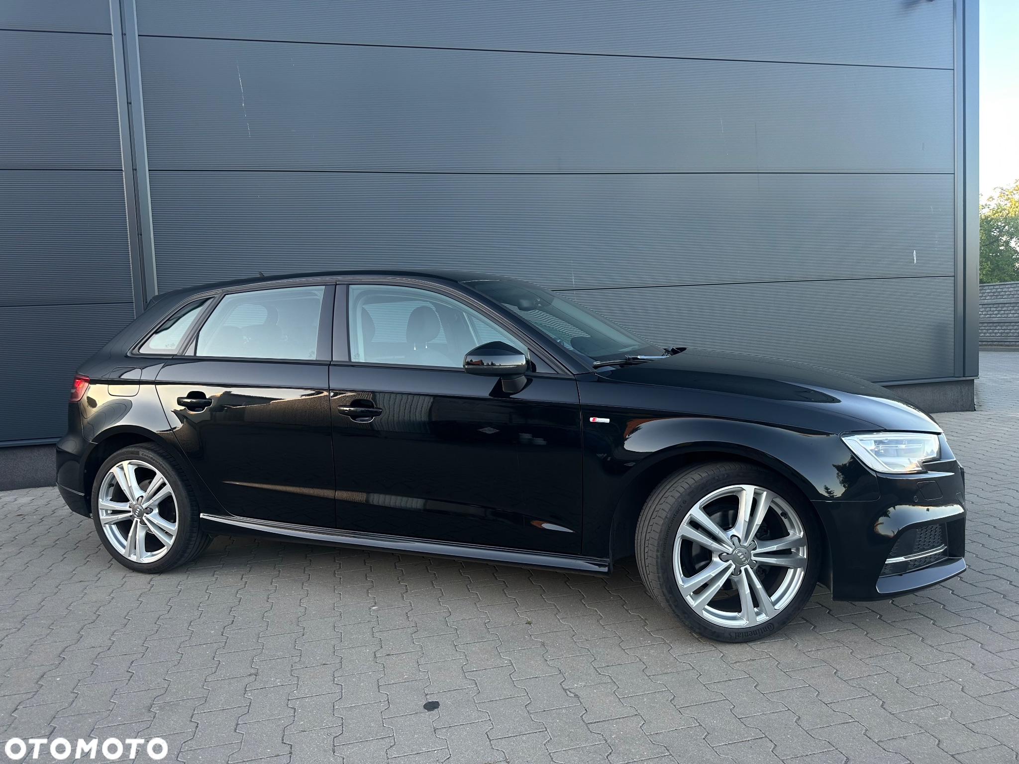 Audi A3 30 TFSI Limousine S line - 4